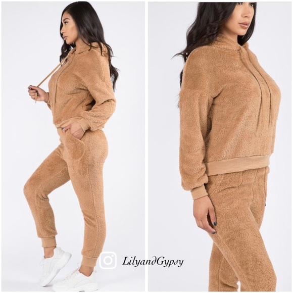 Warm Sherpa lounge set - Picture 3 of 13